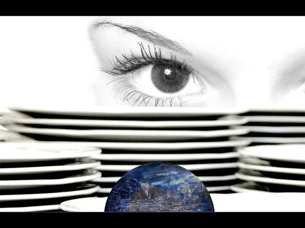 7. ನೇರ ಹುಬ್ಬುಗಳು 7. ನೇರ ಹುಬ್ಬುಗಳು