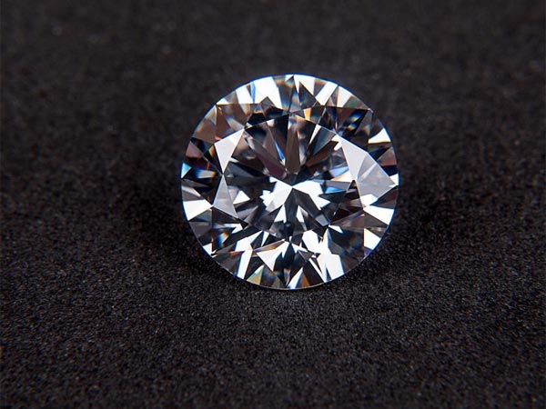 ವಜ್ರ - ಏಪ್ರಿಲ್