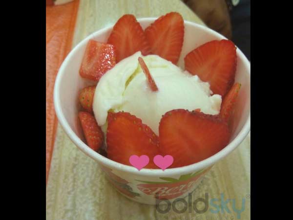 ಹೊಡೆದು ಬಡಿದು ಮಾಡುವ ಐಸ್ ಕ್ರೀಮ್!! 