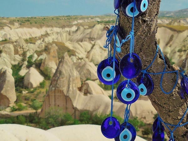 ದುಷ್ಟ ಶಕ್ತಿಯ ಕಣ್ಣು 