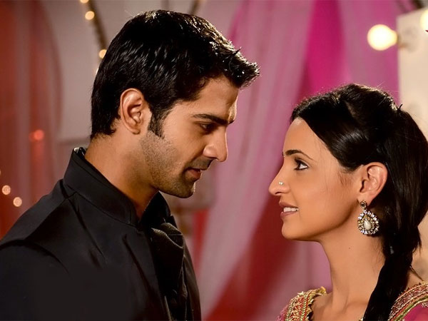 ಇಬ್ಬರ ಸ್ವಭಾವಗಳು ಹೊಂದುವುದು