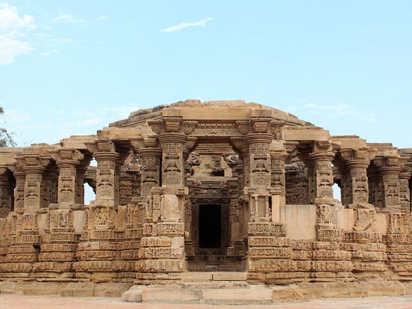 ರಾಜ್ಯದ ಸುಭಿಕ್ಷತೆಯನ್ನು ಕಾಪಾಡಲು ಆಗಮಿಸಿದ ಸಂತ