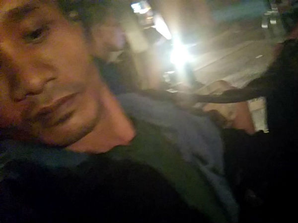 ಆಕೆ ಮನೆಗೆ ಹಿಂದಿರುಗುತ್ತಿದ್ದಳು ಆಕೆ ಮನೆಗೆ ಹಿಂದಿರುಗುತ್ತಿದ್ದಳು