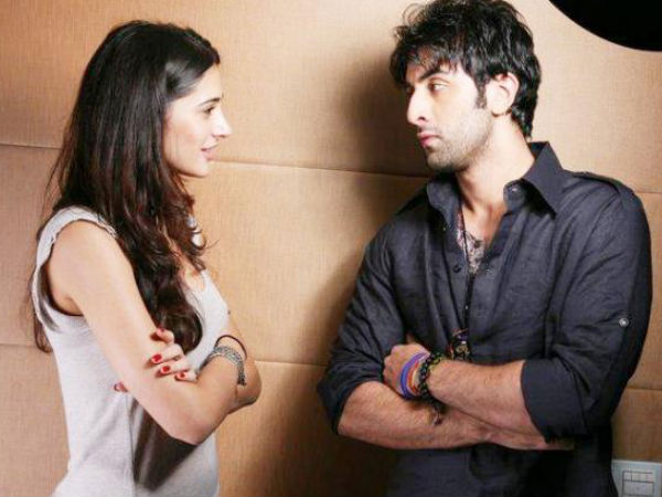 ಮೊದಲ ನೋಟದಲ್ಲೇ ಪ್ರೀತಿ ಮೂಡಲ್ಲ!