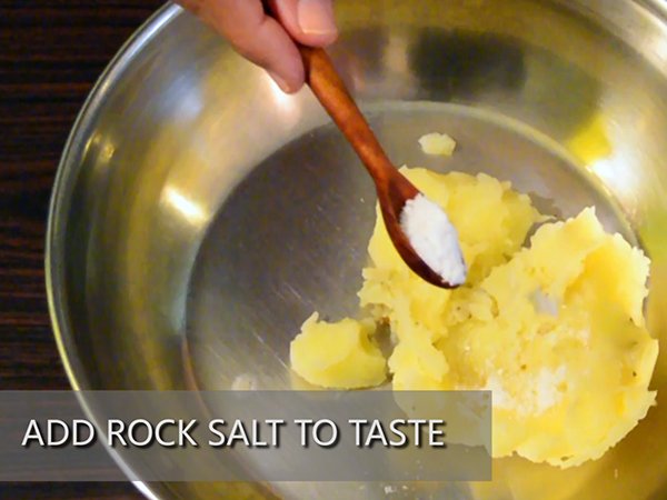 kuttu ki poori recipe