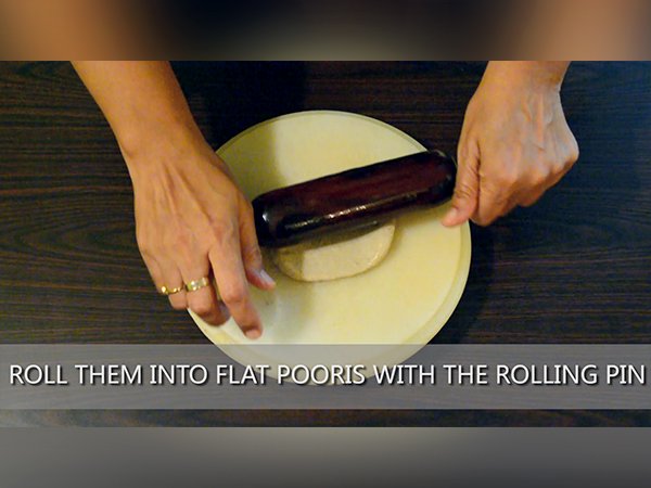 kuttu ki poori recipe