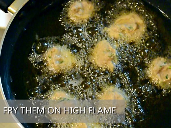 singhare ke pakore recipe