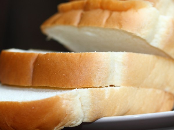 ಜೇನು ತುಪ್ಪ ಬ್ರೆಡ್‌ಗೆ ಹಚ್ಚಿ ಸೇವಿಸಿ 