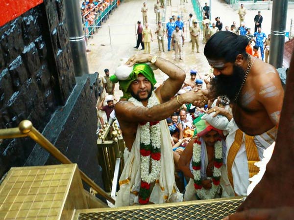 ಮಹಿಳೆಯರಿಗೆ ಪ್ರವೇಶವಿಲ್ಲ ಮಹಿಳೆಯರಿಗೆ ಪ್ರವೇಶವಿಲ್ಲ