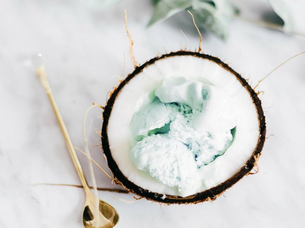 ತೆಂಗಿನ ಎಣ್ಣೆ ತೆಂಗಿನ ಎಣ್ಣೆ