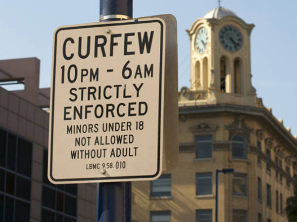 12. ಯೂನಿಫಾರಂನ್ನು ವಿರೂಪಗೊಳಿಸುವಂತಿಲ್ಲ