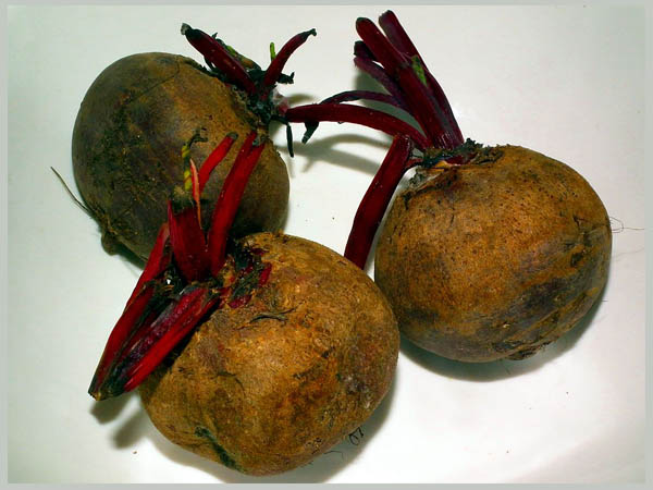 ಬೀಟ್‌ರೂಟ್ ಮತ್ತು ಅರಿಶಿನ ಫೇಸ್ ಮಾಸ್ಕ್