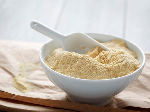 ಕಡಲೆಹಿಟ್ಟು-ತುಳಸಿ ಎಲೆ