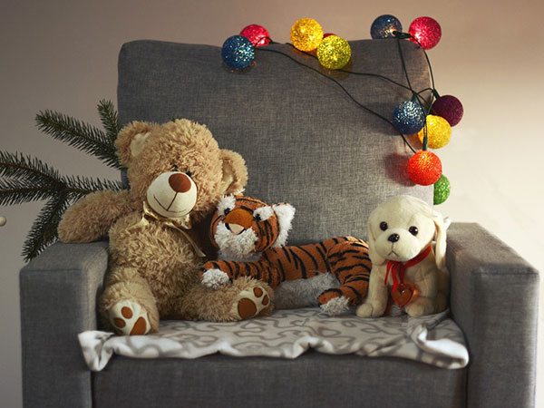 ಕೆಲಸಕ್ಕೆ ಸಂಬಂಧಿಸಿದ ವಸ್ತುಗಳನ್ನು ಇರಿಸದಿರಿ ಕೆಲಸಕ್ಕೆ ಸಂಬಂಧಿಸಿದ ವಸ್ತುಗಳನ್ನು ಇರಿಸದಿರಿ