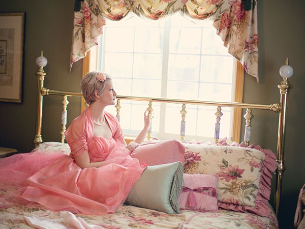 ಹಾಸಿಗೆಯಲ್ಲಿ ಹೆಚ್ಚುವರಿ ವಸ್ತುಗಳನ್ನು ತೆಗೆಯಿರಿ ಹಾಸಿಗೆಯಲ್ಲಿ ಹೆಚ್ಚುವರಿ ವಸ್ತುಗಳನ್ನು ತೆಗೆಯಿರಿ