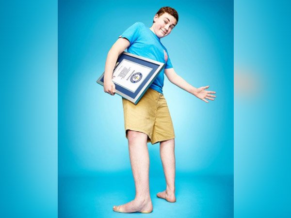 ಸುಪರ್-ಬಾಗುವ ಪಾದ ಸುಪರ್-ಬಾಗುವ ಪಾದ