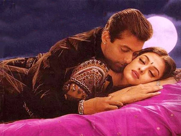 ಲೈಂಗಿಕ ಕ್ರಿಯೆಯಲ್ಲಿ ಮುಖದಲ್ಲಿ ವ್ಯಂಗ್ಯ ಸೂಚಿಸುವುದು 