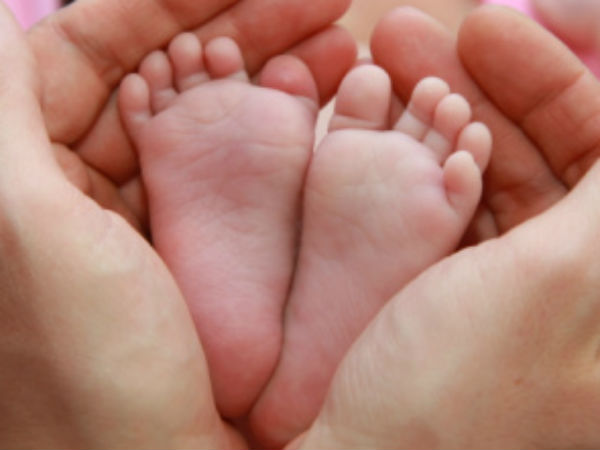 ಆಕೆಯ ಮಗುವಿನ ತಂದೆ ಆರೈಕೆಗೆ ಅಲ್ಲಿರಲಿಲ್ಲ! ಆಕೆಯ ಮಗುವಿನ ತಂದೆ ಆರೈಕೆಗೆ ಅಲ್ಲಿರಲಿಲ್ಲ!