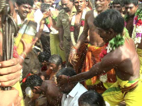 ತಮಿಳುನಾಡಿನ ಮೆಟ್ಟು ಮಹಾದನಪುರಂನಲ್ಲಿ