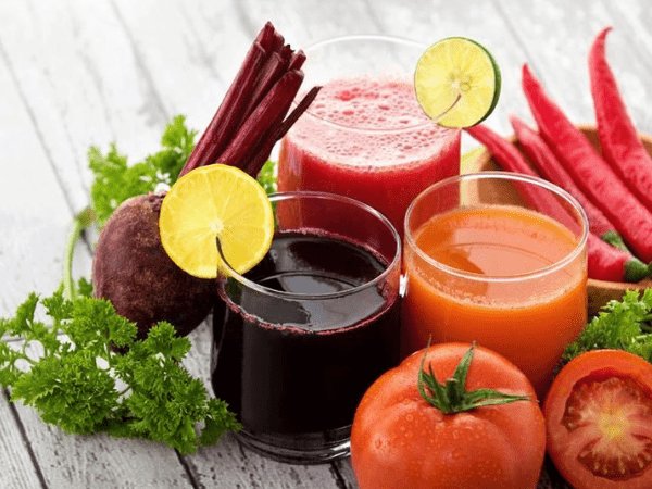 6.ಹಸಿ ತರಕಾರಿ ಜ್ಯೂಸ್ ಮತ್ತು ಸ್ಮೂಥಿ