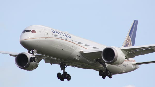 ವಿಮಾನದಲ್ಲಿ ಪ್ರಯಾಣಿಸುವಾಗ ಇದೆಲ್ಲಾ ನೆನಪಿರಲಿ...