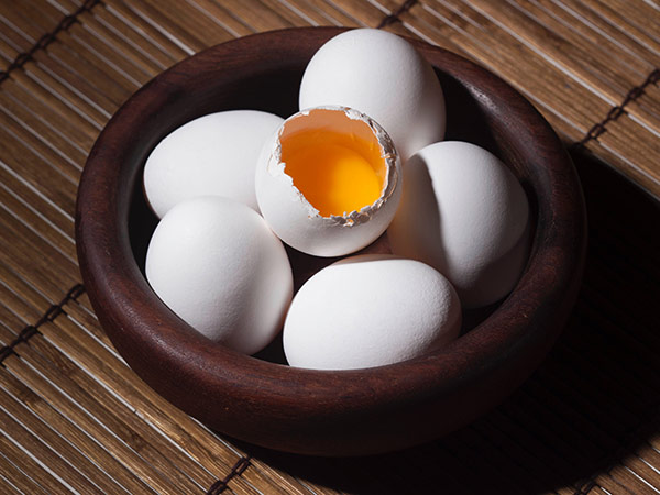 ಬೇಯಿಸಿದ ಮೊಟ್ಟೆಯೇ ಸೇವಿಸಿ 