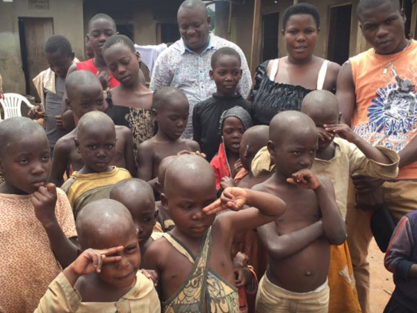 ಒಂದೇ ವರ್ಷದಲ್ಲಿ ಅವಳಿಗಳಿಗೆ ಜನ್ಮ ನೀಡಿದಳು 