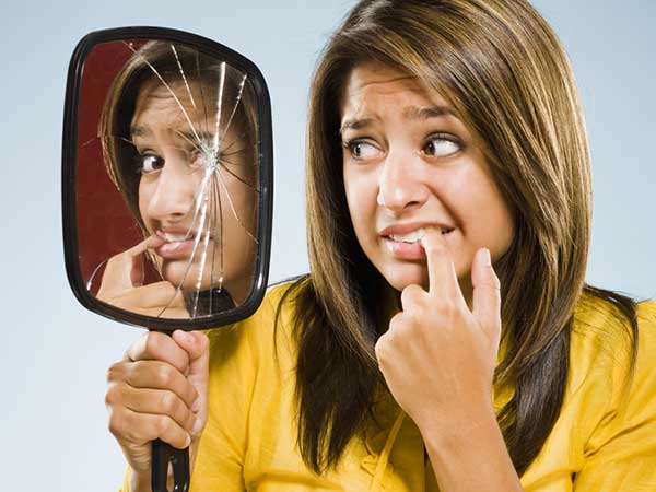 ಕನ್ನಡಿಯನ್ನು ಮುರಿಯಬಾರದು