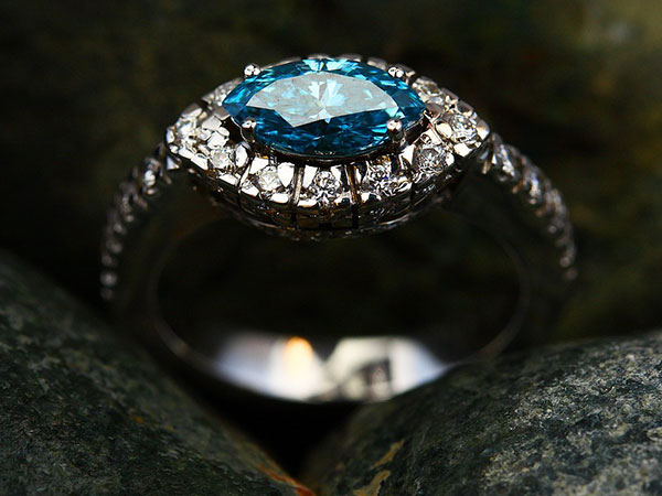 ಸೂರ್ಯನ ಕೃಪಾಕಟಾಕ್ಷಕ್ಕೆ ಬೇಕು ಮಾಣಿಕ್ಯ ಸೂರ್ಯನ ಕೃಪಾಕಟಾಕ್ಷಕ್ಕೆ ಬೇಕು ಮಾಣಿಕ್ಯ