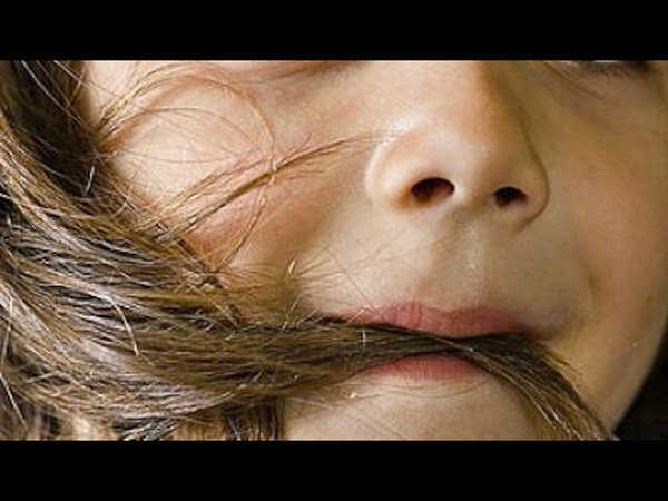 ವೈದ್ಯರು ಆಕೆಯ ಪರೀಕ್ಷೆ ಮಾಡಿದರು ವೈದ್ಯರು ಆಕೆಯ ಪರೀಕ್ಷೆ ಮಾಡಿದರು