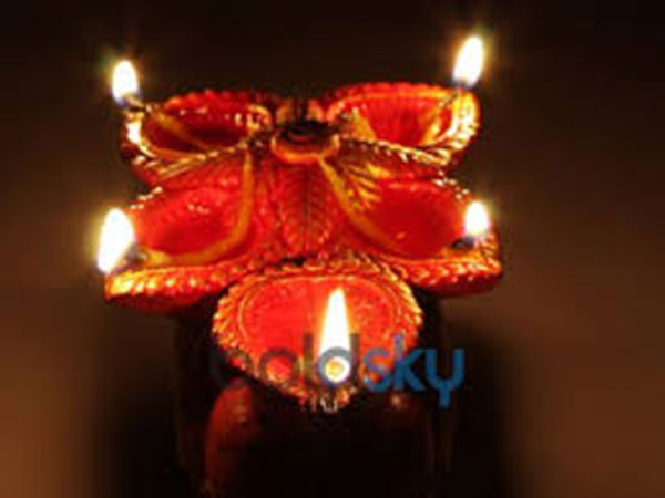 ಮನೆಯಿಂದ ನಕಾರಾತ್ಮಕತೆ ದೂರ ಓಡಿಸಲು ಮನೆಯಿಂದ ನಕಾರಾತ್ಮಕತೆ ದೂರ ಓಡಿಸಲು