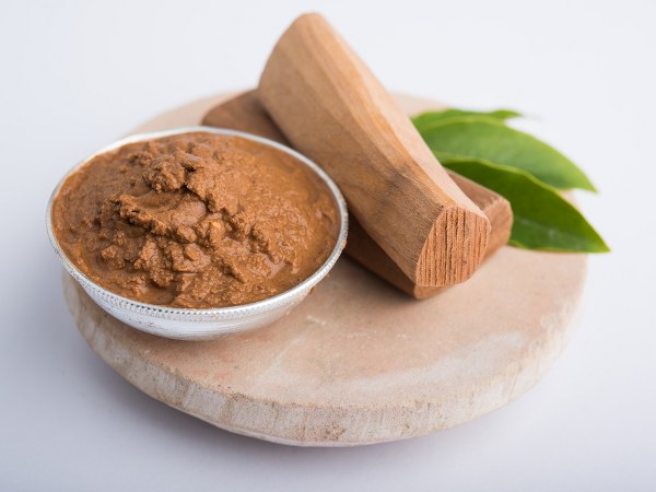 ಶ್ರೀಗಂಧದ ಹುಡಿ