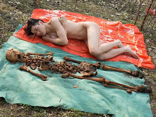 ಚೀನಾದ ವೆಬ್ ಸೈಟ್ ನಲ್ಲಿ ಆತ ಪೋಸ್ಟ್ ಮಾಡಿದ