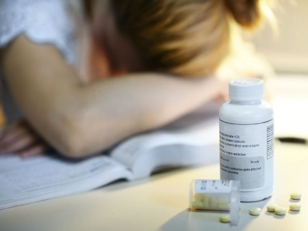 ಮಾನಸಿಕ ಆತಂಕ ದೂರ ಮಾಡಿಕೊಳ್ಳಲು ಔಷಧಿ ತೆಗೆದುಕೊಳ್ಳುತ್ತಿದ್ದೀರಾ ? ಹಾಗಾದರೆ ಥಟ್ಟನೆ ಬಿಡಬೇಡಿ