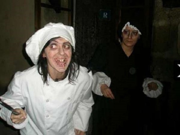 ದಿನದಲ್ಲಿ ಮೂರು ಗಂಟೆಗಳ ಕಾಲ ಮಾತ್ರ ರೆಸ್ಟೋರೆಂಟ್ ಕಾರ್ಯನಿರ್ವಹಿಸುವುದು