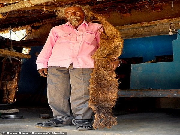 Not Washed His Hair For 40 Years