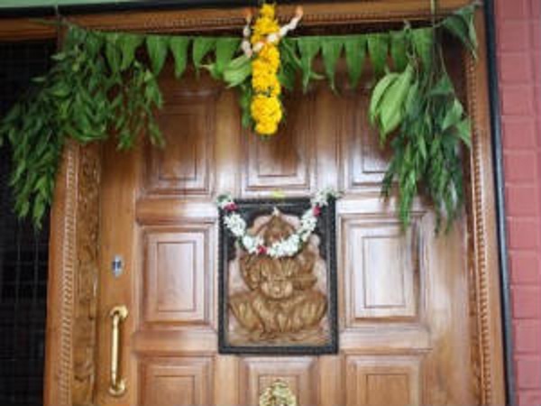 ಕೆಟ್ಟ ದೃಷ್ಟಿ ತಡೆಯುವ ಬಾಗಿಲ ತೋರಣ