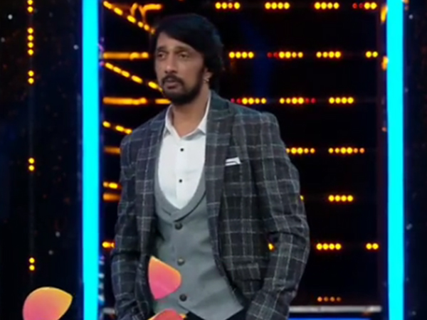 ವೈಟ್‌ ವಿಥ್‌ ಗ್ರೇ ಮ್ಯಾಚಿಂಗ್ 