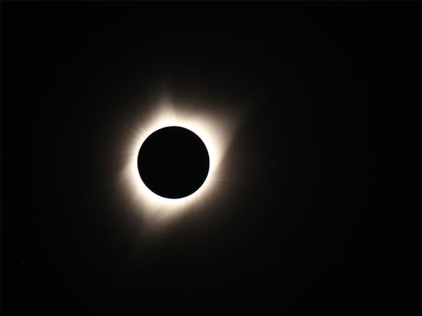 172 ವರ್ಷಗಳ ನಂತರ ಯುಎಇನಲ್ಲಿ 'ಫೈರ್‌ ರಿಂಗ್‌' ಸೂರ್ಯಗ್ರಹಣ