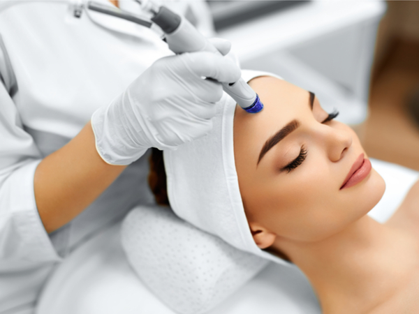 ಮೈಕ್ರೊಡರ್ಮಾಬ್ರೇಶನ್ (Microdermabrasion)