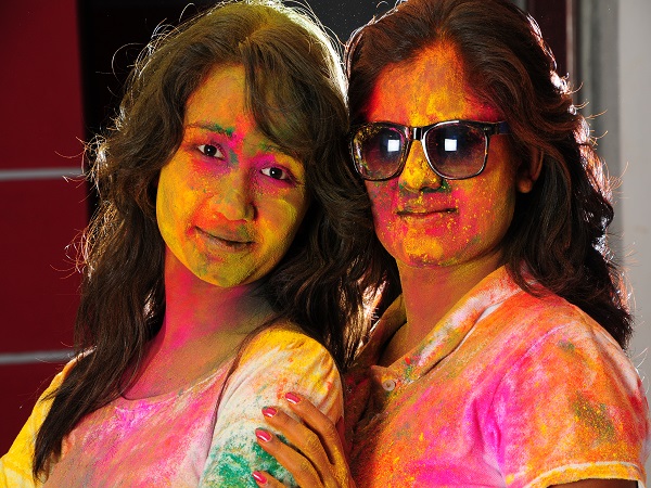 how to take care your skin before holi