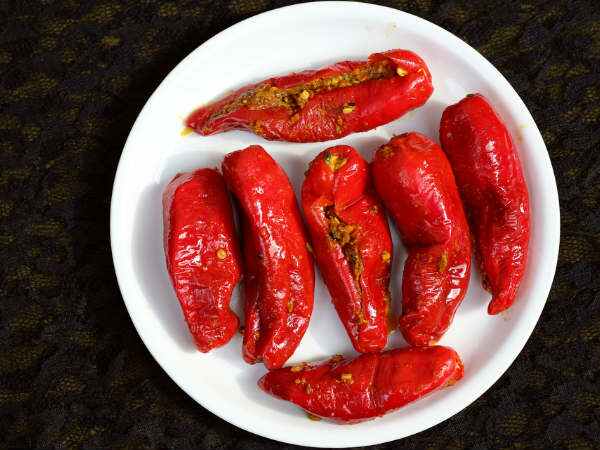 6. ಕೆಂಪು ಮೆಣಸು (Laal mirch)