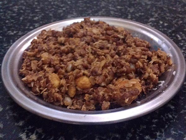 2. ಡಯಟರೀ ಫೈಬರ್ ಅನ್ನು ಹೇರಳವಾಗಿ ಒಳಗೊಂಡಿದೆ