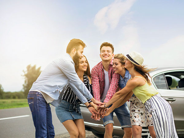 ಉಳಿದ ಸಹೋದ್ಯೋಗಿಗಳನ್ನು ಸ್ನೇಹಿತರನ್ನಾಗಿ ಮಾಡಿ