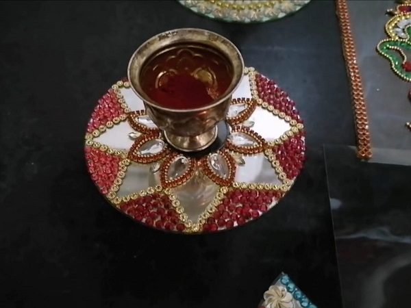 ಇದನ್ನು ಗೋಡೆಗಳ ಅಲಂಕಾರಕ್ಕೂ ಬಳಸಬಹುದು