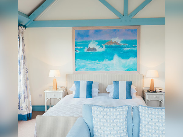 Vastu For Bedroom: Tips To Boost Positive Energy