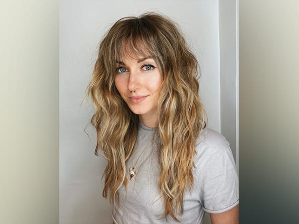 3. ಫೇಸ್ ಫ್ರೇಮಿಂಗ್ ಬ್ಯಾಂಗ್ಸ್: