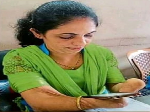  ಸ್ವಾವಲಂಬಿ ಜೀವನ ನಡೆಸುತ್ತಿರುವ ಹೆಣ್ಣು: