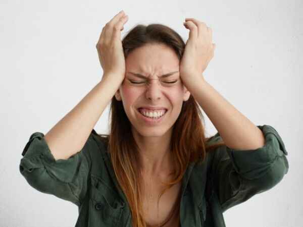 ನಿಮಗೆ ಬಲವಾದ ತಲೆನೋವು ಇದ್ದಾಗ ಈ ಮನೆಮದ್ದುಗಳನ್ನು ಪ್ರಯತ್ನಿಸಿ: 