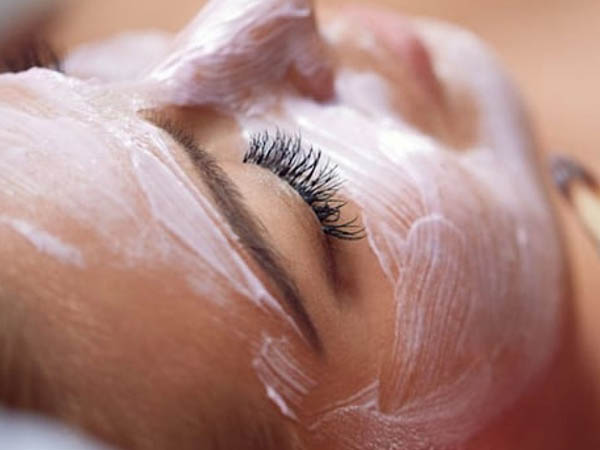 1. ವಯಸ್ಸಾಗುವಿಕೆಯ ಲಕ್ಷಣ ಕಡಿಮೆ ಮಾಡಲು: